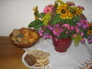 Foto - Selbstgebackenes Brot und Br�tchen
